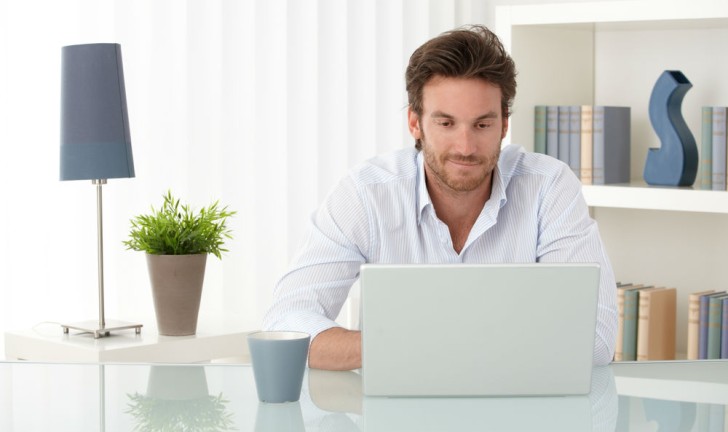 Ultrabook ou MacBook Air Ultrabook ou MacBook Air