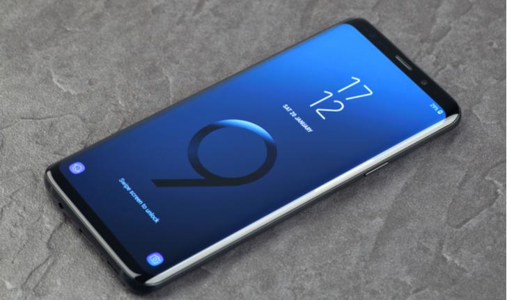 Xiaomi Mi 8 vs Galaxy S9 Xiaomi Mi 8 vs Galaxy S9