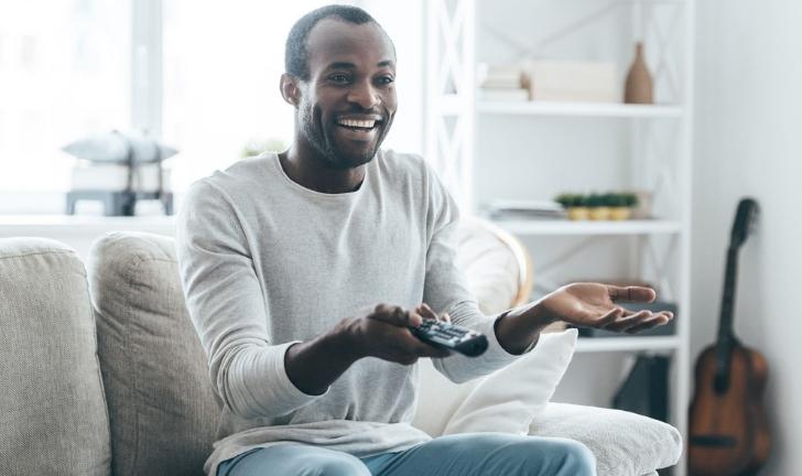 As 4 Melhores TVs e Smart TVs baratas para comprar no Brasil
