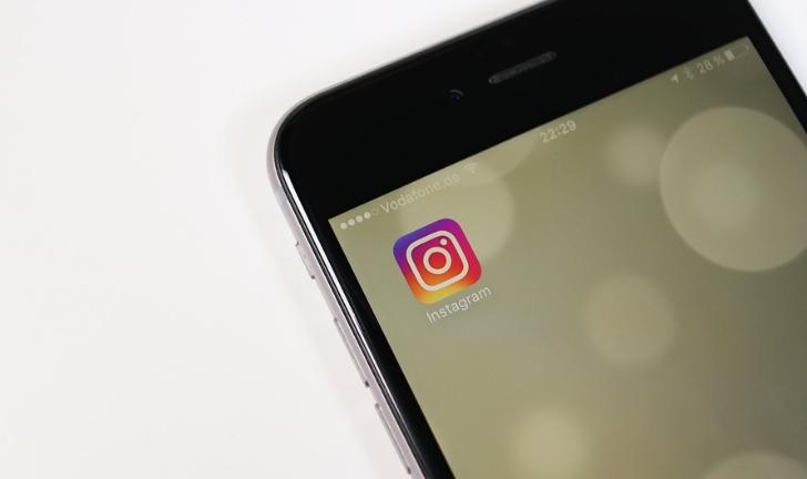 Como salvar stories do Instagram de outra pessoa?