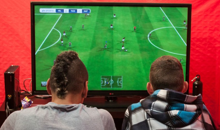 Preços baixos em FIFA Soccer 10 Jogos de videogame de Futebol