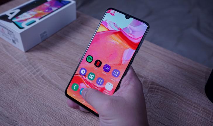 Capa do post: Galaxy A70 é bom? Analisamos preço e ficha técnica do celular Samsung