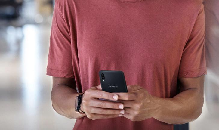 Galaxy M10 vale a pena? Analisamos preço e ficha técnica do celular Samsung