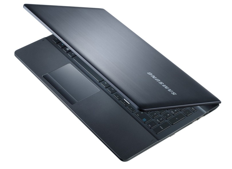 Notebook Samsung ATIV Book 2 Intel Core i5 3230M 8 GB de RAM 15.6 " Windows 8.1 NP270E5G-XD1BR