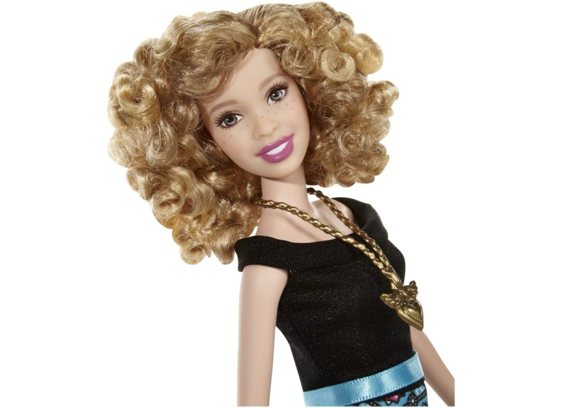 Boneca Barbie Fashionistas Balada CJY45 Mattel