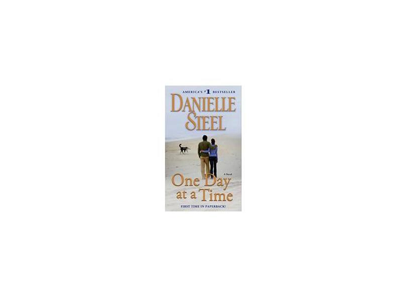 One Day at a Time (Pocket Book) - Danielle Steel - 9780440243335