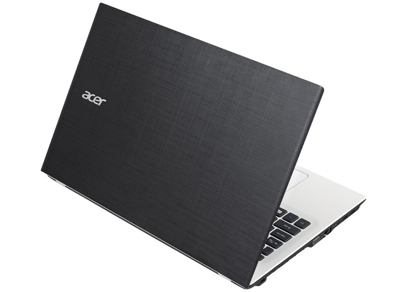 Notebook Acer Aspire E Intel Core i5 5200U 4 GB de RAM HD 500 GB LED 15.6 " Windows 10 E5-573-59LB