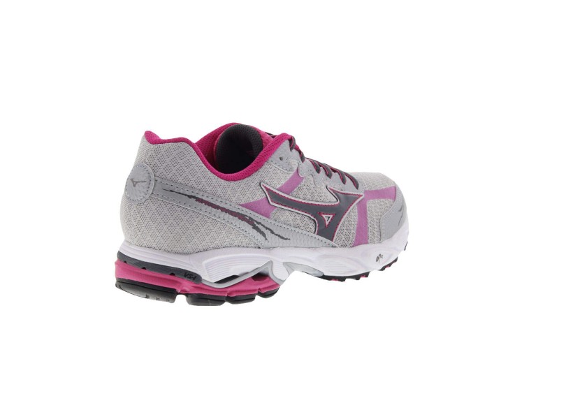 mizuno wave maverick