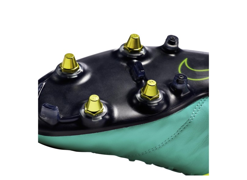Chuteira Campo Nike Tiempo Legend VI SG Pro NC Adulto com o Melhor