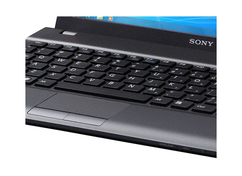 Notebook Sony Vaio VPC-YB35AB 2GB HD 500GB AMD Dual Core E-450 Windows 7 Starter