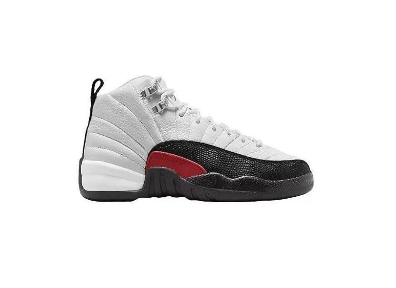 Tênis infantil Jordan 12 retrô branco/vermelho e preto "Taxi Flip" (153265 162) Gradeschool GS, Branco/vermelho academia - preto, 17