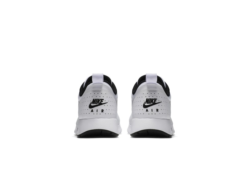 Nike tavas womens 2025
