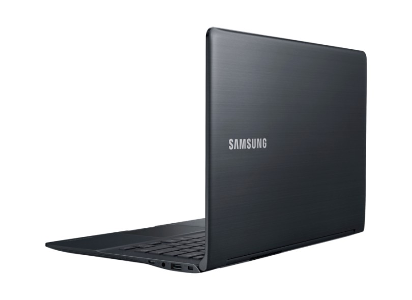 Notebook Samsung ATIV Book 9 Quad-Core Processor 4 GB de RAM 13.3 " Windows 8 905S3G-KD2BR