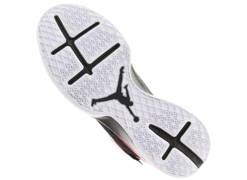 Tênis Nike Masculino Basquete Jordan BCT MID 3