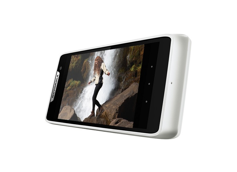 Smartphone Motorola Razr D3 XT920 Câmera 8,0 Megapixels Desbloqueado 2 Chips 4 GB Android 4.1 (Jelly Bean) Wi-Fi 3G