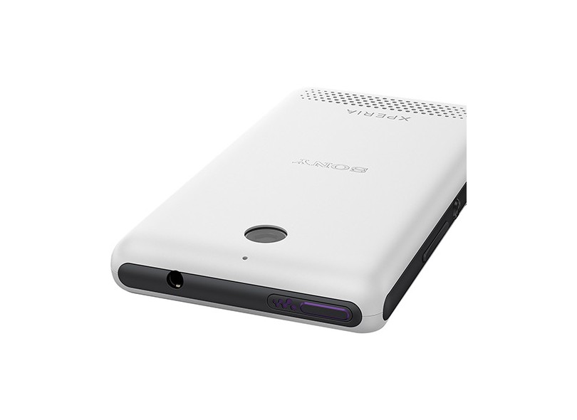 Smartphone Sony Xperia E1 D2004 Câmera 3,0 MP 4GB Android 4.3 (Jelly Bean) Wi-Fi 3G