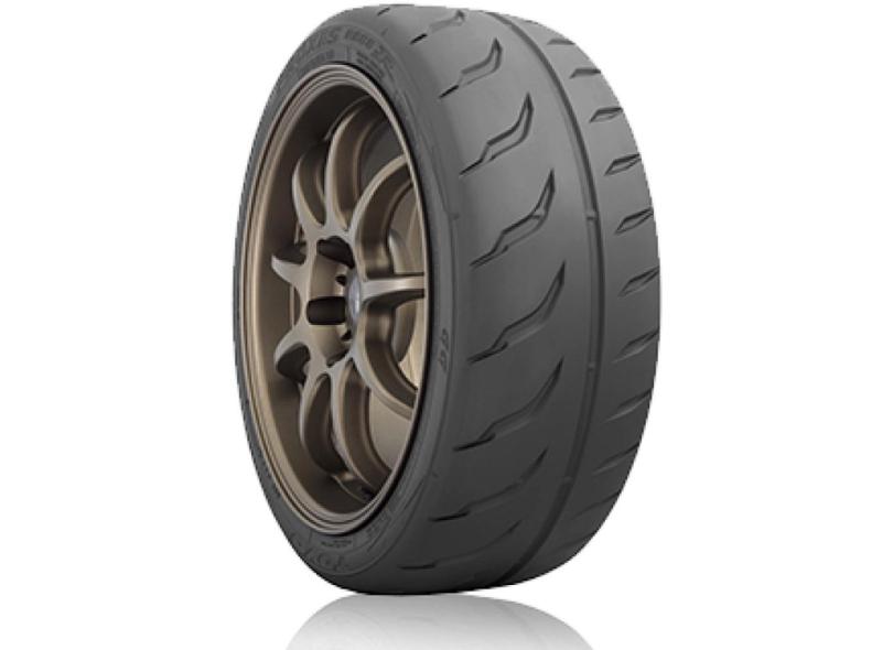 Pneu aro 15 Toyo 195/50 R15 82v R888R