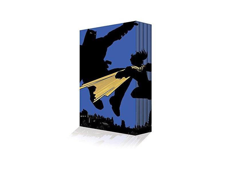 Dark Knight Returns Collectors Edition Box Set - Frank Miller - 9781401270131