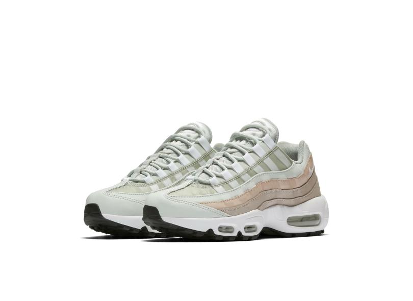 nike feminino 95