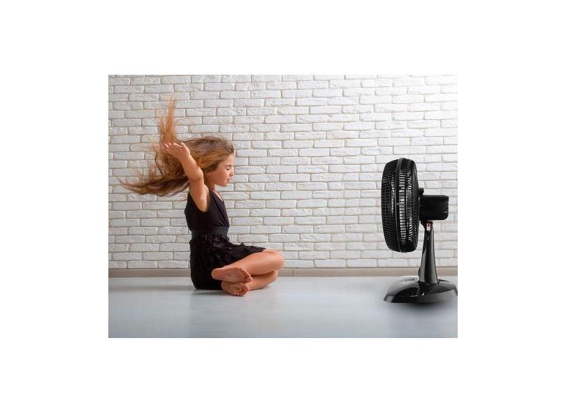 Ventilador De Mesa Britânia  Bvt47 Turbo Silencio 140W 127V - Britania