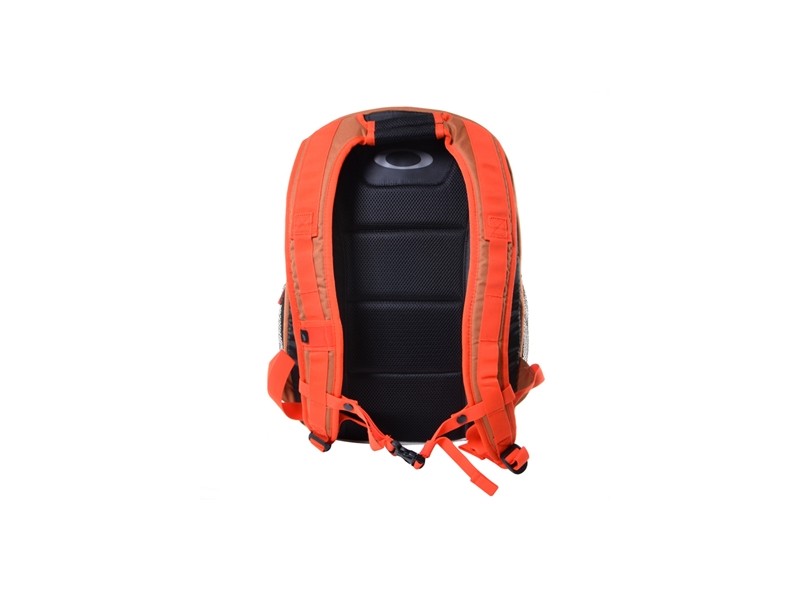 Mochila Oakley com Compartimento para Notebook 30 Litros Flack Pack com ...
