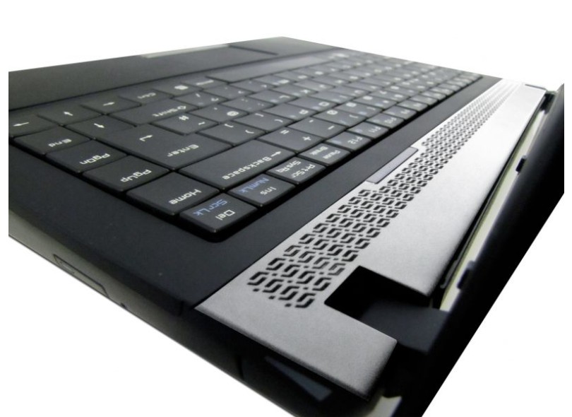 Notebook Microboard Innovation Intel Core i3 330M 2 GB de RAM HD 320 GB LED 14" Linux i323