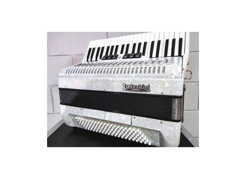 Acordeon 120 Baixos Todeskini Branco