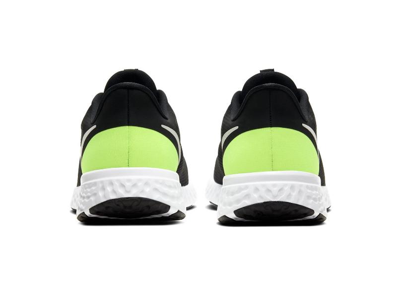 tênis para corrida masculino nike revolution 5