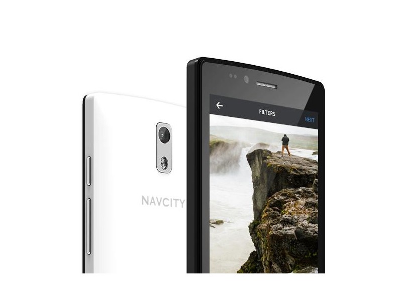 Smartphone NavCity NP751-D 2 Chips 4GB Android 4.4 (Kit Kat) 3G