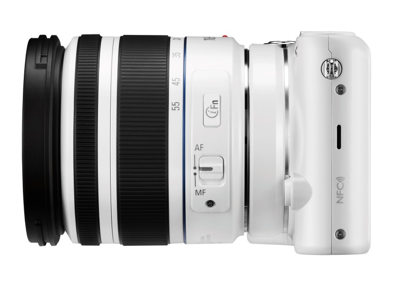 Câmera Digital Samsung 20,3 MP Full HD NX2000