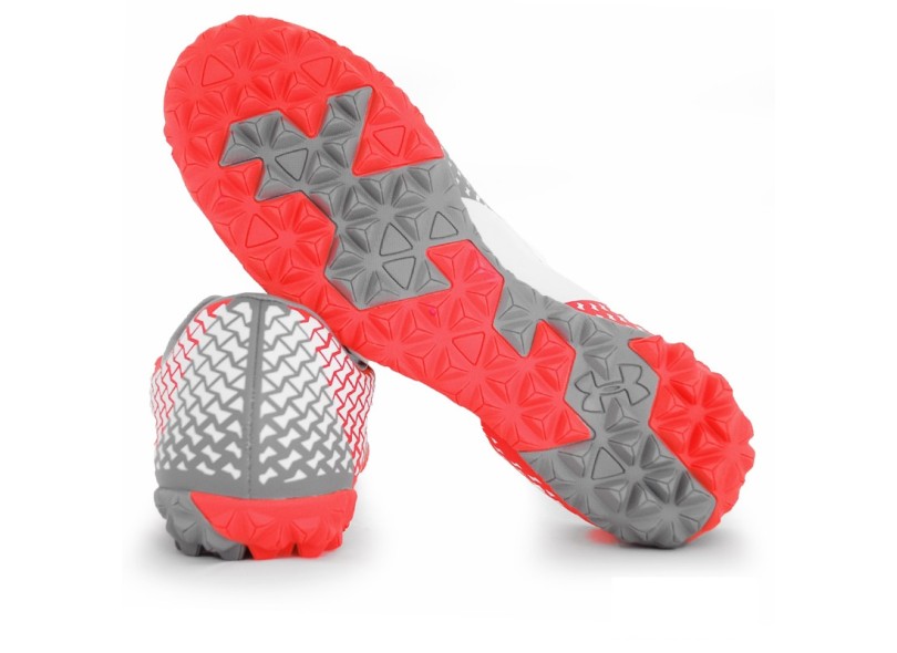 Chuteira Society Under Armour ClutchFit Force Adulto