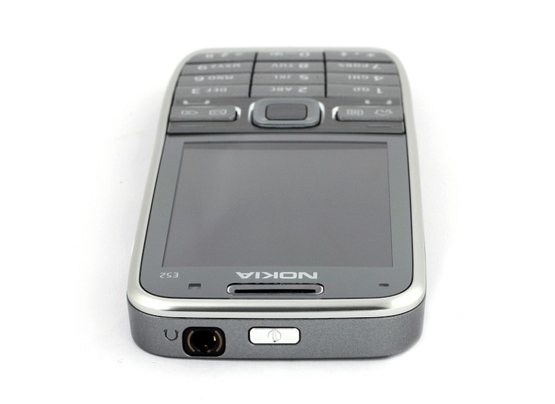 Celular Nokia E52