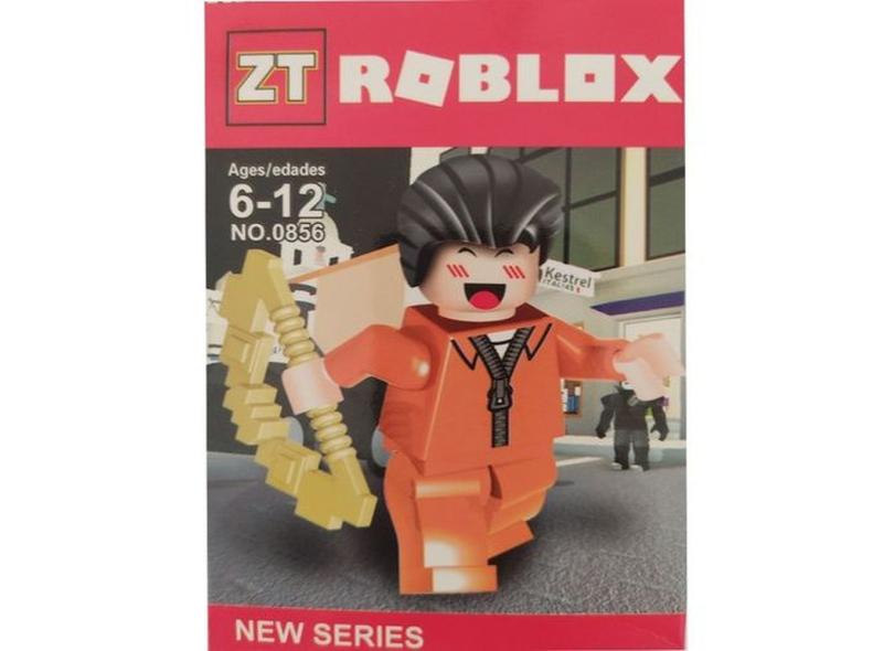 Kit roblox 4 personagens mais acessorios. em Promoção na Americanas