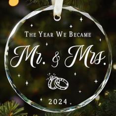 Imagem de Presentes de casamento, presentes de senhor e senhora, presentes de casamento para casais 2024, enfeite de Natal para primeiro casamento, presentes de chá de panela para noiva, presente de casal para