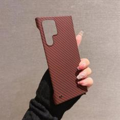 Imagem de Capa de telefone sem moldura com padrão de fibra de carbono para Samsung Galaxy S23 S22 S21 Ultra Plus Note 20 10 capa traseira fina à prova de choque, vermelha, para S23