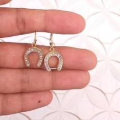 Imagem de Brinco De Argolinha Ferradura Com Strass Folheado A Ouro 18k