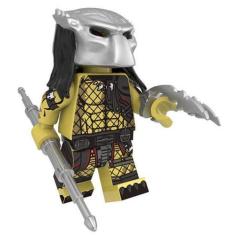 Imagem de Boneco Blocos De Montar Dark Predador - Mega Block Toys