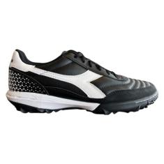 Imagem de Diadora Calcetto LT Turf Tênis de futebol – couro de flor integral, amortecimento aprimorado, borracha antidesgaste, grama sintética, tração e estabilidade ideais, Preto/Preto/Branco, 38