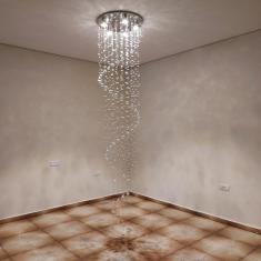 Imagem de Lustre De Cristal Espiral Com 2,30M De Altura, Base De Inox Espelhado Com 40Cm De Diâmetro