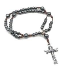 Imagem de Pulseira Terço de Pulso Hematita Com Pingente Crucifixo