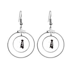 Imagem de Brincos de girafa em preto e branco com argola pendurada, joia circular