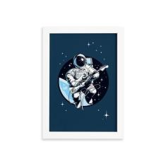 Imagem de Quadro Astronauta Guitarrista Moldura  22x32cm - Quartinhos