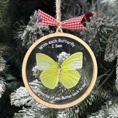 Imagem de Enfeites de madeira de Natal com borboleta, decoração comemorativa, presentes feitos à mão para perda de um ente querido, ideias de presente de luto, decoração de presente de simpatia para casa quarto