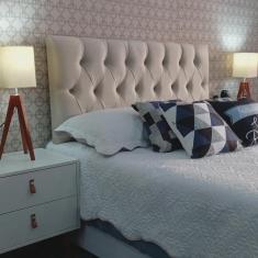 Imagem de Cabeceira King 195 Cama Box Luna Capitone Bege Suede Com Pés rbl
