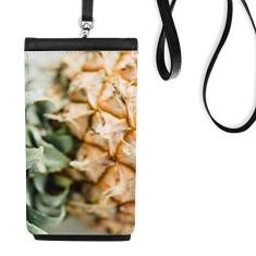 Imagem de Bolsa tipo carteira para celular com imagem de abacaxi e frutas tropicais, bolso preto