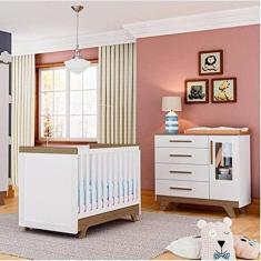 Imagem de Quarto de Bebê Completo Berço Retrô com Cômoda 4 Gavetas 1 Porta Janela em Acrílico Móveis Peroba Branco Brilho/carvalho