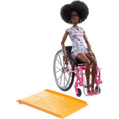 Imagem de Boneca Barbie Fashionista Cadeira De Rodas Cadeirante Negra - Mattel