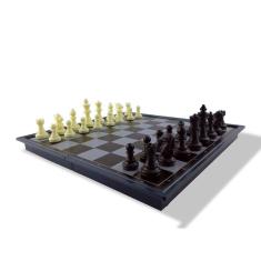 Imagem de Jogo de Xadrez Magnético Tabuleiro Dobrável Tipo Estojo em Plástico