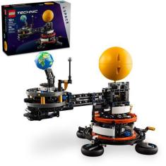 Imagem de Lego Technic Planeta Terra E Lua Em Orbita 42179 Com 526Pcs