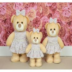 Imagem de Trio de ursos amore vestido de renda - pelucia doce de leite - CKD CON